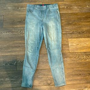Spanx skinny jeans. Size XL tall.